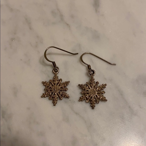 Silver Snowflake Earrings - Picture 1 of 3